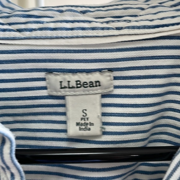 L.l Bean - Casual Button Down - Striped - Small - Picture 5 of 8